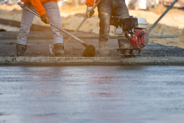 Best Best Concrete Contractor  in Allyn, WA